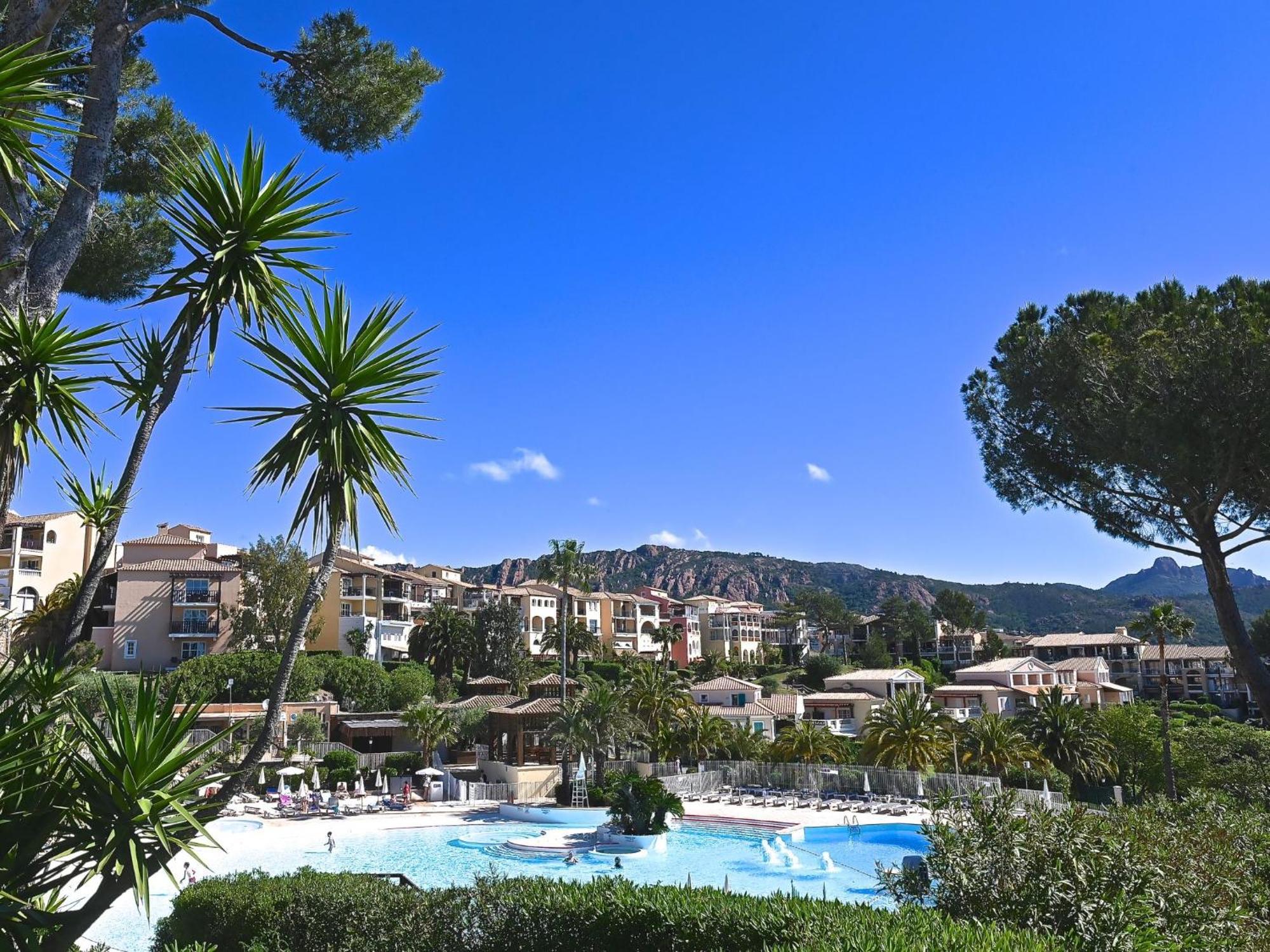 Apartment Village Cap Esterel - Le Village-81 By Interhome Saint-Raphaël Exterior foto