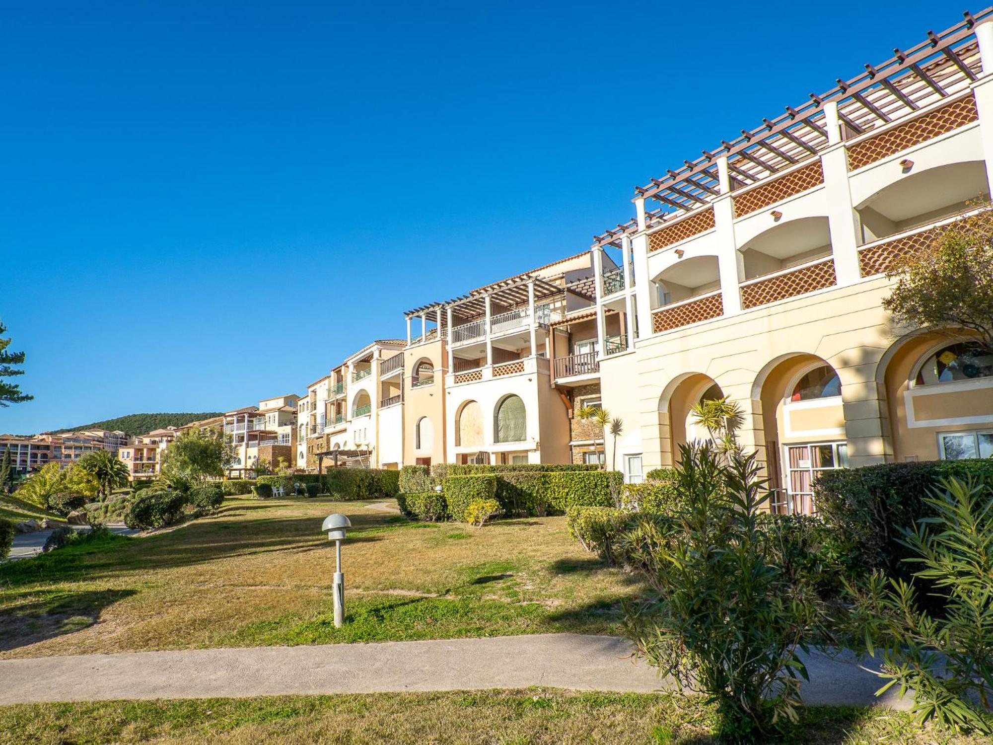 Apartment Village Cap Esterel - Le Village-81 By Interhome Saint-Raphaël Exterior foto